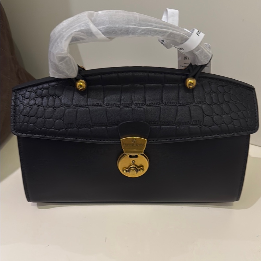 Elegant Black Leather Handbag